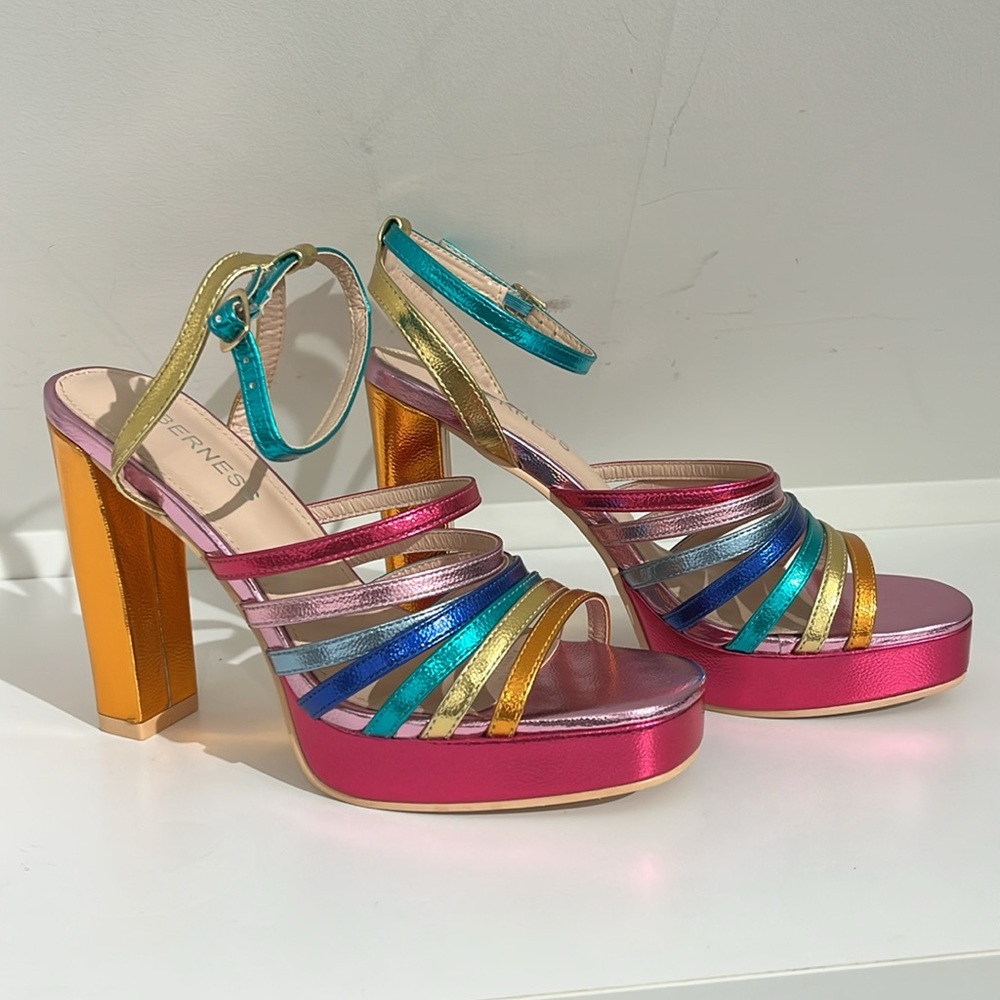 Fabulous Rainbow Multi-Color Metallic Strappy Sandals. Never Worn. Size 7.5. - Picture 2 of 9